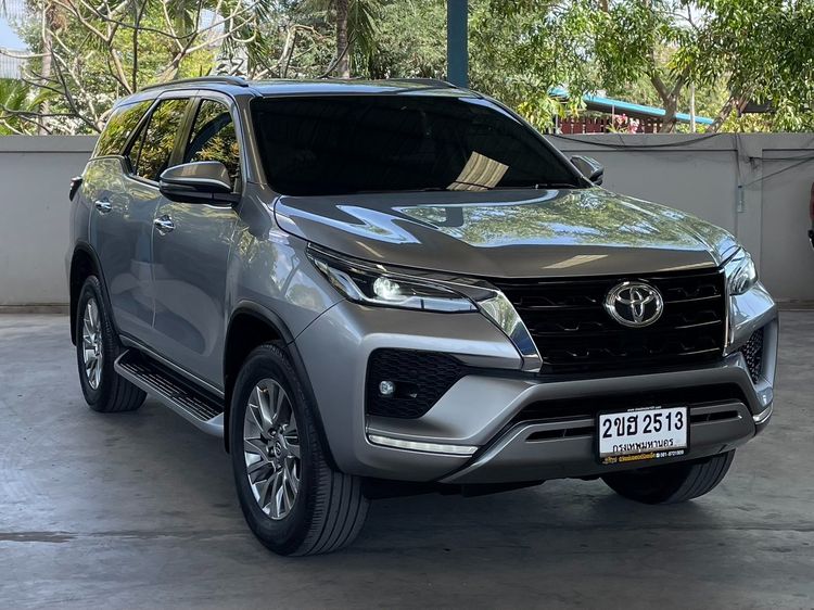 Toyota Fortuner 2022 2.4 G Utility-car ดีเซล ไม่ติดแก๊ส เกียร์อัตโนมัติ เทา รูปที่ 3