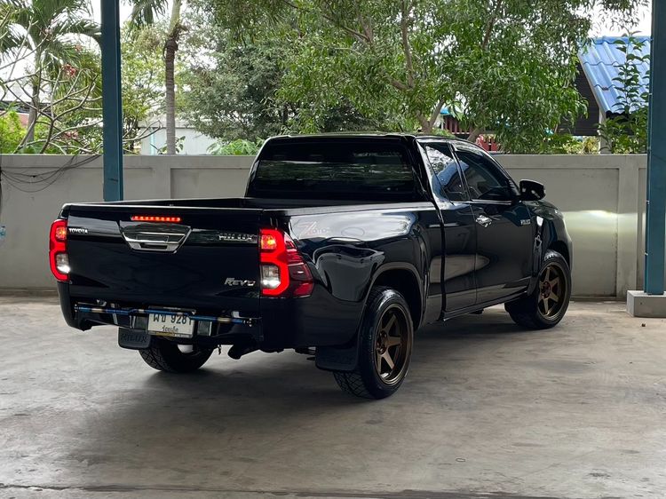 Toyota Hilux Revo 2022 Smart Cab 2.4 Mid Z Edition Pickup ดีเซล ไม่ติดแก๊ส เกียร์ธรรมดา ดำ รูปที่ 2