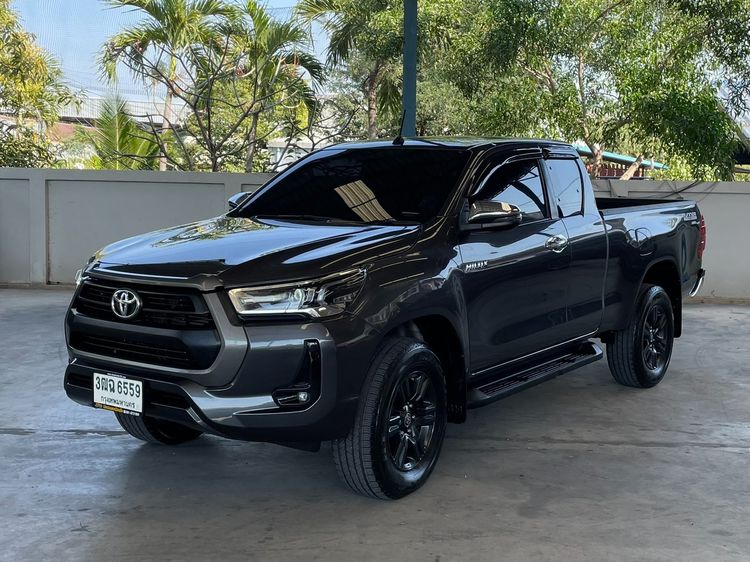 รถ Toyota Hilux Revo Smart Cab 2.4 Mid Prerunner สี เทา
