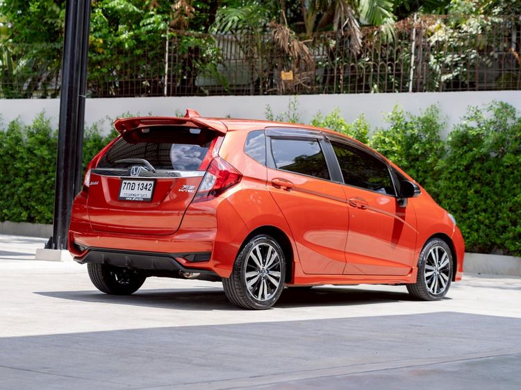 Honda Jazz 2018 1.5 RS i-VTEC Sedan เบนซิน ไม่ติดแก๊ส เกียร์อัตโนมัติ ส้ม รูปที่ 4