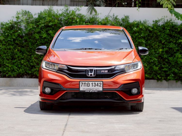 Honda Jazz 2018 1.5 RS i-VTEC Sedan เบนซิน ไม่ติดแก๊ส เกียร์อัตโนมัติ ส้ม รูปที่ 2