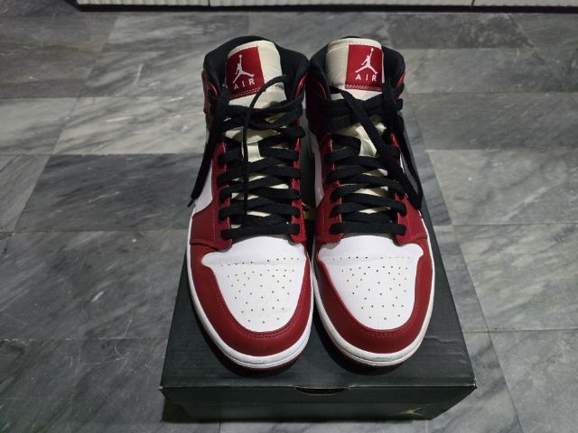 nike air jordan 1 mid chicago รูปที่ 2