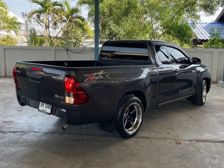 Toyota Hilux Revo 2023 Smart Cab 2.4 Entry Z Edition Pickup ดีเซล ไม่ติดแก๊ส เกียร์ธรรมดา เทา รูปที่ 2