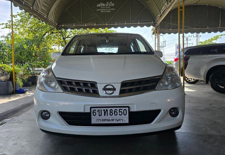 Nissan Tiida 2009 1.8 G Sedan เบนซิน ไม่ติดแก๊ส เกียร์อัตโนมัติ ขาว รูปที่ 2