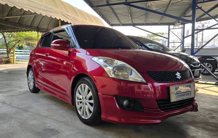 รถ Suzuki Swift 1.2 GLX สี แดง