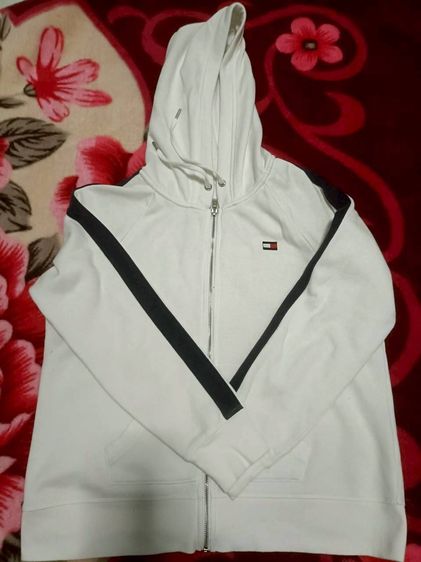 เสื้อ tommy hilfiger รูปที่ 2