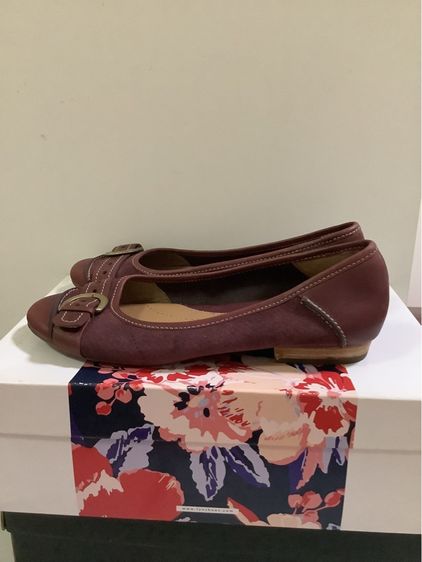 รองเท้า รูปที่ 12