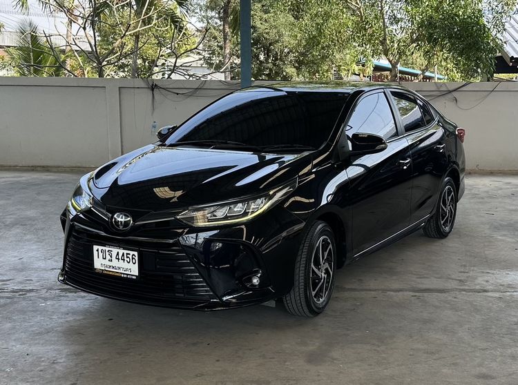 Toyota Yaris ATIV 2021 1.2 Sport Premium Sedan เบนซิน ไม่ติดแก๊ส เกียร์อัตโนมัติ ดำ