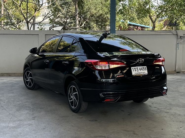 Toyota Yaris ATIV 2021 1.2 Sport Premium Sedan เบนซิน ไม่ติดแก๊ส เกียร์อัตโนมัติ ดำ รูปที่ 4