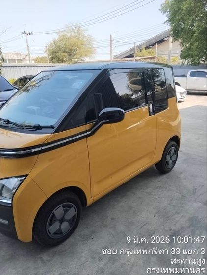 Wuling Air EV 2023 Standard Range Sedan ไฟฟ้า เกียร์อัตโนมัติ เหลือง รูปที่ 3