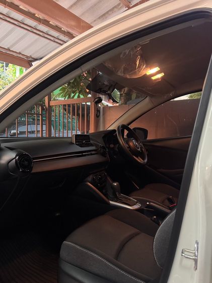 Mazda Mazda 2 2025 1.3 Sedan เบนซิน ไม่ติดแก๊ส เกียร์อัตโนมัติ ขาว รูปที่ 4