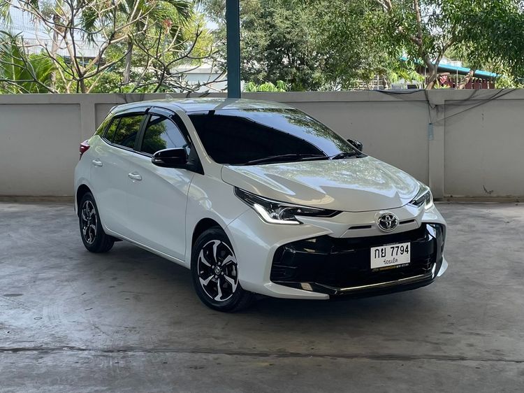 Toyota Yaris 2023 1.2 Smart Sedan เบนซิน ไม่ติดแก๊ส เกียร์อัตโนมัติ ขาว รูปที่ 3