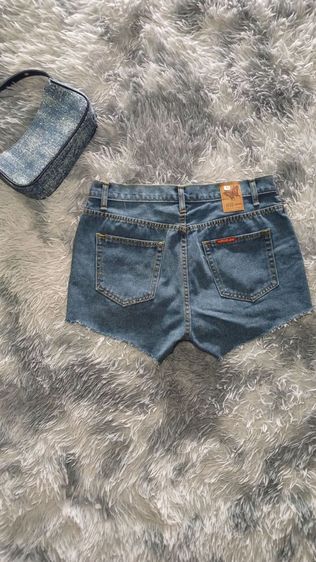 กางเกงยีนส์ขาสั้น แต่งขาด มือ2