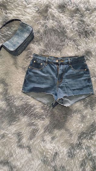 กางเกงยีนส์ขาสั้น แต่งขาด มือ2 รูปที่ 2