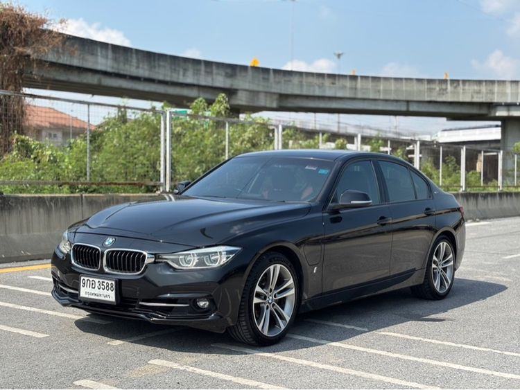 BMW Series 3 2019 330e Sedan ปลั๊กอินไฮบริด (PHEV) ไม่ติดแก๊ส เกียร์อัตโนมัติ ดำ รูปที่ 3