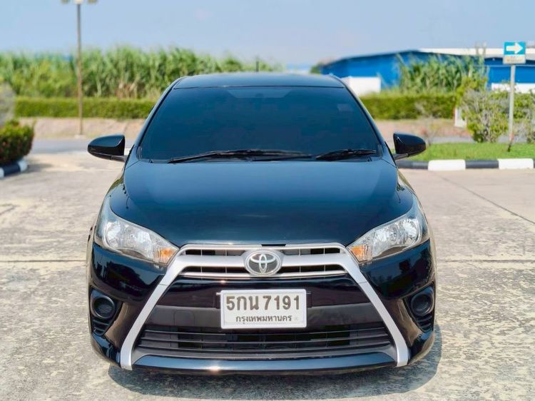 Toyota Yaris 2016 1.2 E Sedan เบนซิน ไม่ติดแก๊ส เกียร์อัตโนมัติ ดำ รูปที่ 2