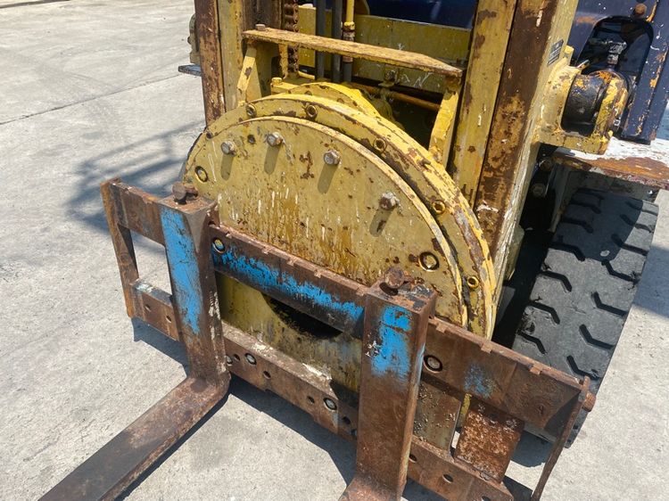 รถฟอร์คลิฟท์ KOMATSU  รุ่น FD25-11 ยก 2.5 ตัน ยกสูง 4 เมตร งาหมุน   รูปที่ 13