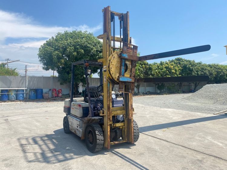 รถฟอร์คลิฟท์ KOMATSU  รุ่น FD25-11 ยก 2.5 ตัน ยกสูง 4 เมตร งาหมุน   รูปที่ 4