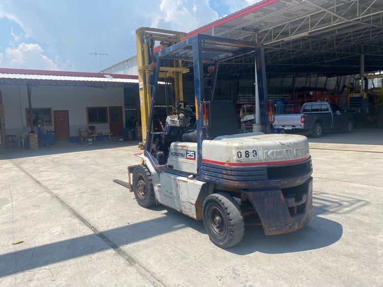รถฟอร์คลิฟท์ KOMATSU  รุ่น FD25-11 ยก 2.5 ตัน ยกสูง 4 เมตร งาหมุน   รูปที่ 11