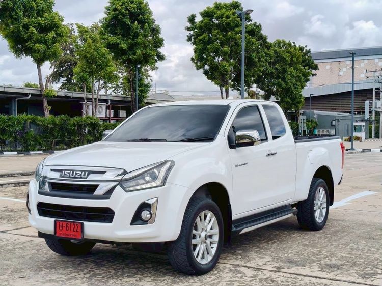 รถ Isuzu D-MAX 3.0 Hi-Lander Z Prestige สี ขาว