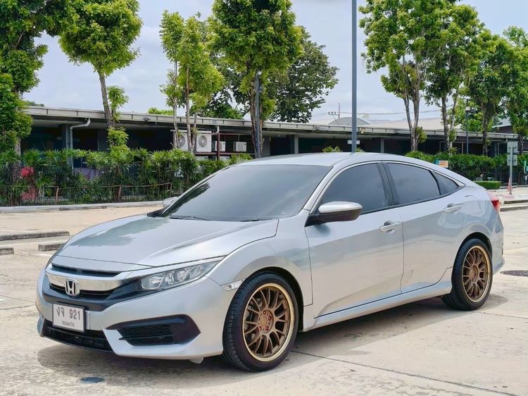 รถ Honda Civic 1.8 E i-VTEC สี เงิน