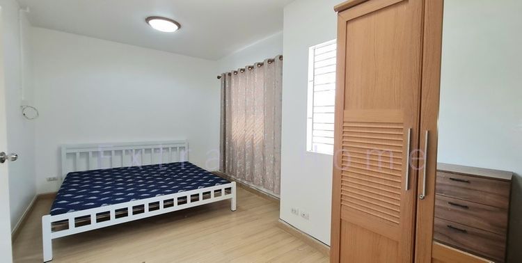 Pruksa มีบางส่วน ทาวนเฮาส์ 2ชั้น ม.พฤกษา 84-2 เพชรเกษม63 เนื้อที่ 17.5ตรว.ติดถนนเมนกว้าง รูปที่ 4