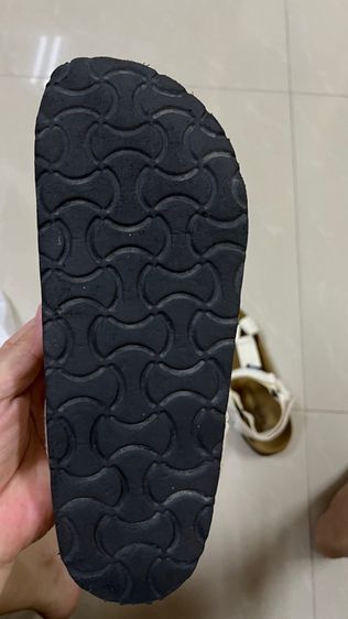 รองเท้าลำลอง รูปที่ 4