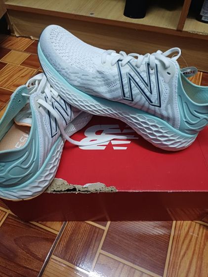 ขายรองเท้า new balance