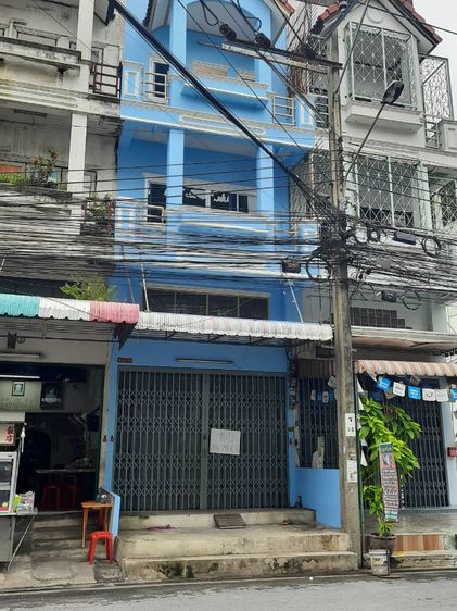 ขานอาคารพาณิชย์ 3ชั้นครึ่ง าคา2.9ล้าน ทำเลดีติดถนนเมน ใกล้โลตัส เซเว้น