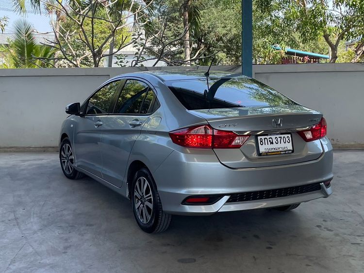 Honda City 2018 1.5 V i-VTEC Sedan เบนซิน ไม่ติดแก๊ส เกียร์อัตโนมัติ บรอนซ์เงิน รูปที่ 4