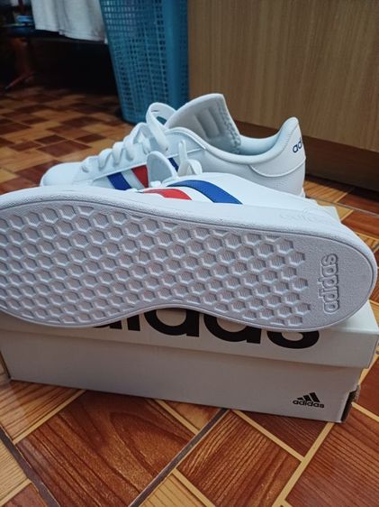 ขายรองเท้า adidas รูปที่ 3