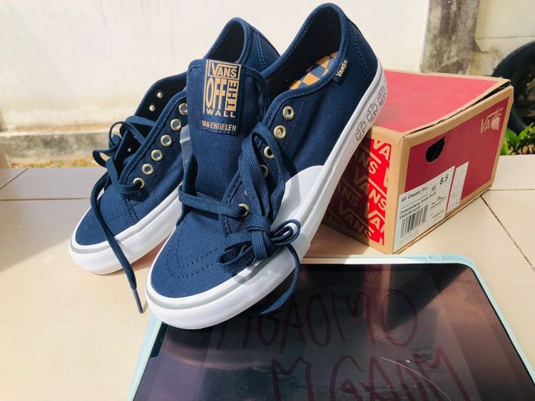 น้ำเงิน รองเท้าผ้าใบ vans x independent av classic pro 8.5us 265cm.