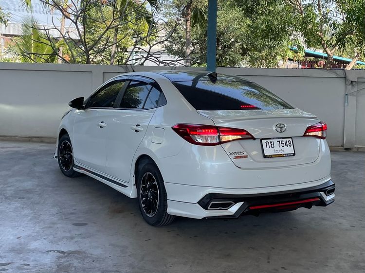 Toyota Yaris ATIV 2021 1.2 Sport Premium Sedan เบนซิน ไม่ติดแก๊ส เกียร์อัตโนมัติ ขาว รูปที่ 4