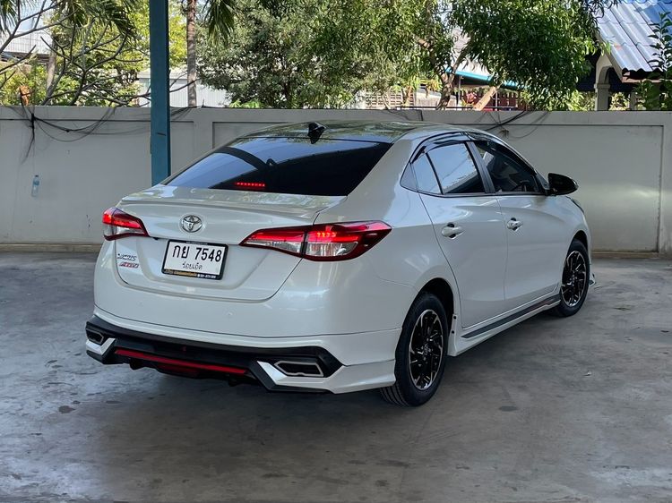 Toyota Yaris ATIV 2021 1.2 Sport Premium Sedan เบนซิน ไม่ติดแก๊ส เกียร์อัตโนมัติ ขาว รูปที่ 2