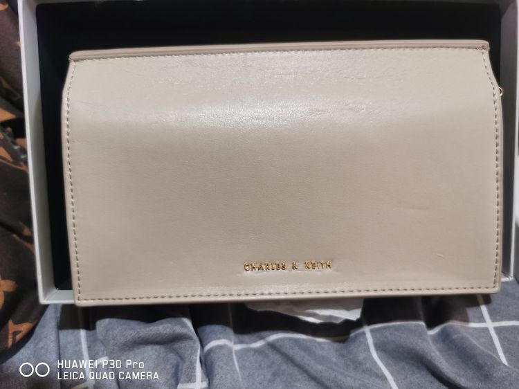 กระเป๋าสะพาย​ Charles​ and​ Keitl รูปที่ 6