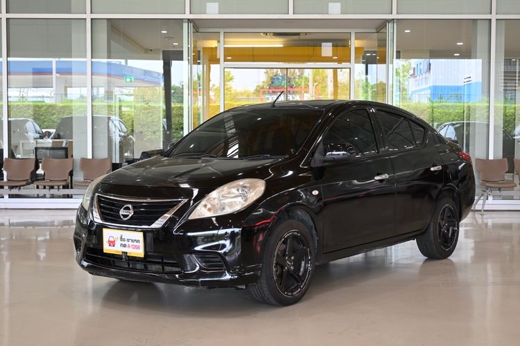 รถ Nissan Almera 1.2 ES สี ดำ