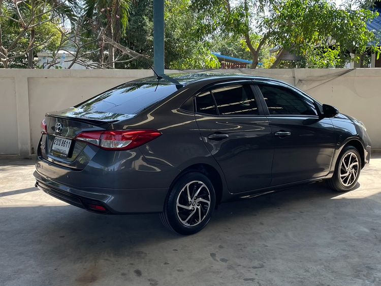 Toyota Yaris ATIV 2021 1.2 Sport Sedan เบนซิน ไม่ติดแก๊ส เกียร์อัตโนมัติ เทา รูปที่ 2