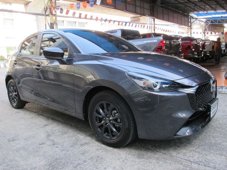 Mazda Mazda 2 2024 1.3 SP Sports Sedan เบนซิน ไม่ติดแก๊ส เกียร์อัตโนมัติ เทา รูปที่ 2
