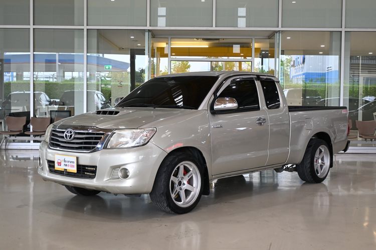 รถ Toyota Hilux Vigo Champ Smart Cab 2.5 E สี เทา
