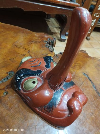 หน้ากากไม้แกะสลัก เทนกุ รูปที่ 3