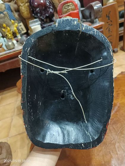 หน้ากากไม้แกะสลัก เทนกุ รูปที่ 6