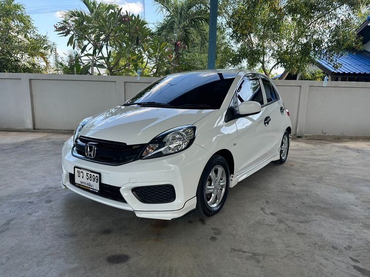 รถ Honda Brio 1.2 V สี ขาว