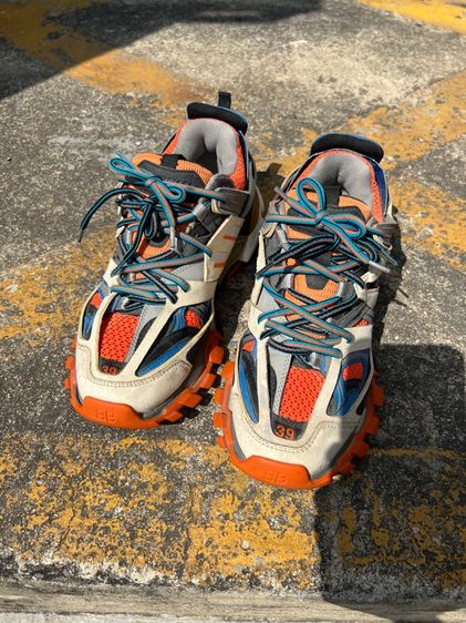 รองเท้า balenciaga 