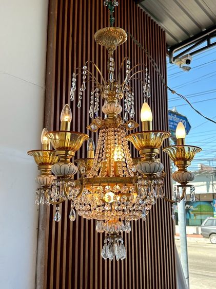 โคมไฟแชนเดอเลียร์ ประดับคริสตัส โครงทองเหลือง  รูปที่ 2