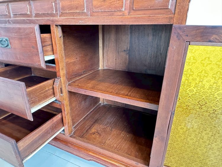 ตู้คอนโซล สไตล์วินเทจ 2 บานเปิด 6 ลิ้นชัก มือจับทองเหลือง ท็อปและโครงขาไม้จริงผสมไม้ MDF สีน้ำตาลแดง รูปที่ 15