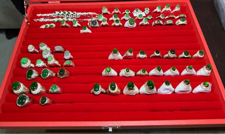 หยกพม่าแท้ jadeite type A รูปที่ 6