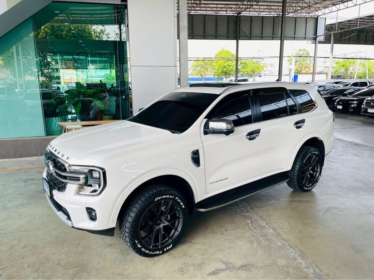 Ford Everest 2023 2.0 Titanium Plus 4WD Utility-car ดีเซล ไม่ติดแก๊ส เกียร์อัตโนมัติ ขาว รูปที่ 3
