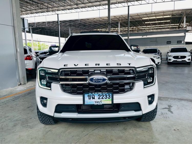 รถ Ford Everest 2.0 Titanium Plus 4WD สี ขาว