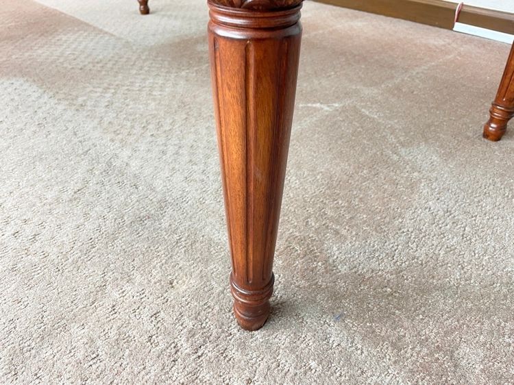 โต๊ะทำงานผู้บริหาร ไม้จริงทั้งตัวขาแกะลาย ท๊อปหนังเทียมสีแดง 5 ลิ้นชัก งานนำเข้า รูปที่ 14