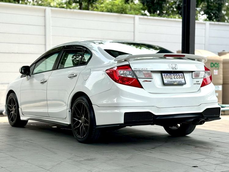 Honda Civic 2014 1.8 ES i-VTEC Sedan เบนซิน ไม่ติดแก๊ส เกียร์อัตโนมัติ ขาว รูปที่ 4